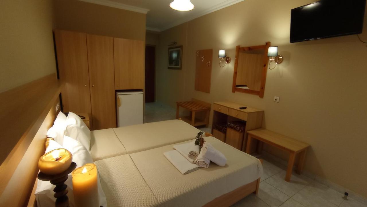 Themis Beach Paralía Екстериор снимка