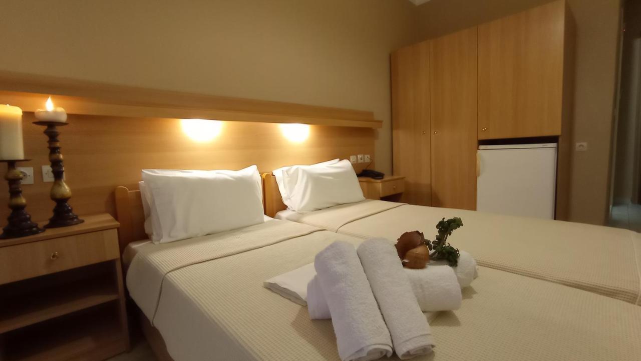 Themis Beach Paralía Екстериор снимка