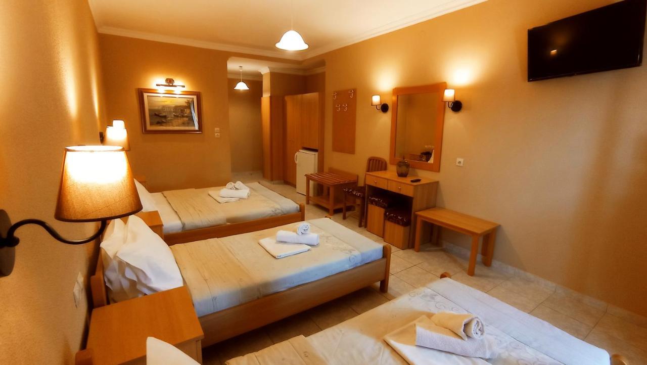 Themis Beach Paralía Екстериор снимка