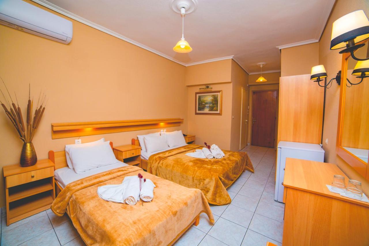 Themis Beach Paralía Екстериор снимка